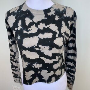 Zella Black and Cream Abstract Long sleeve shirt